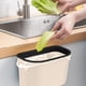 thumbnail image 4 of Cubo de Basura para Colgar En La Puerta Del Armario | Cubo de Basura de Cocina con Aro para Bolsas | Papelera de Plástico Que Ahorra Espacio para Cáscaras de Fruta, Restos de Papel | Montaje En Pared, 4 of 6