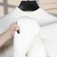 thumbnail image 4 of Suéter de hombre de una pieza de terciopelo de cuello medio alto Otoño e Invierno Camisa de manga larga de punto puro engrosada, 4 of 5
