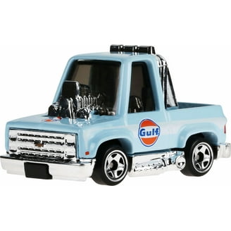 Hot Wheels Hiway Hauler 1:64 Die-Cast Truck for Collectors and