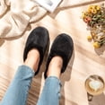 thumbnail image 2 of Zapatillas Snug Leaves Fuzzy Scuff para mujer, espuma viscoelástica, color negro, 38-39, 2 of 7
