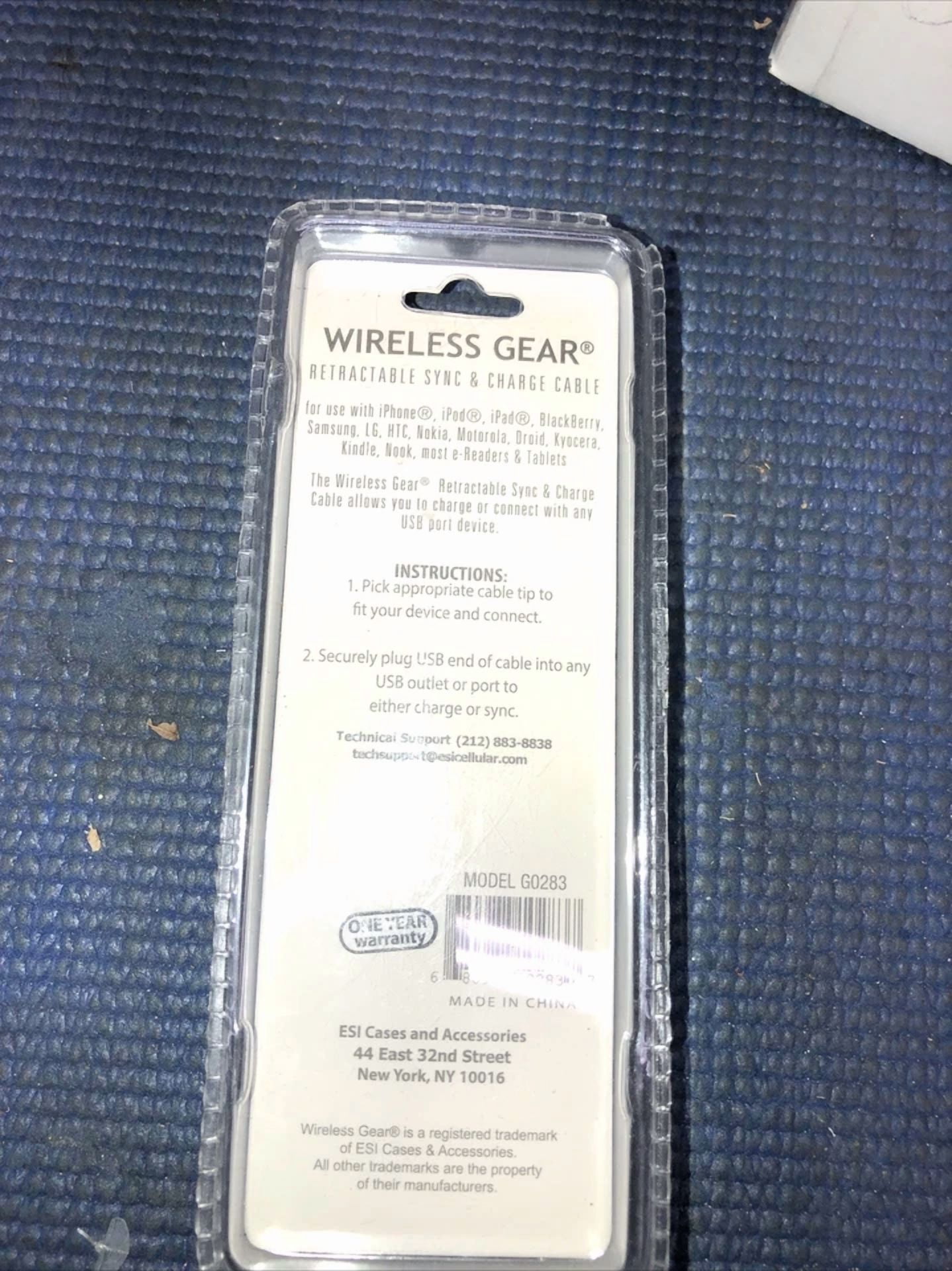 M2- Wireless Gear Retractable Sync & Charge Cable Model: G0283 Purple