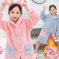thumbnail image 2 of Pijamas de invierno para bebé, bata con capucha de dibujos animados, ropa de dormir para niña y niño, toallas de baño de calidad, ropa de pijamas Albornoz suave para niños, 2 of 4