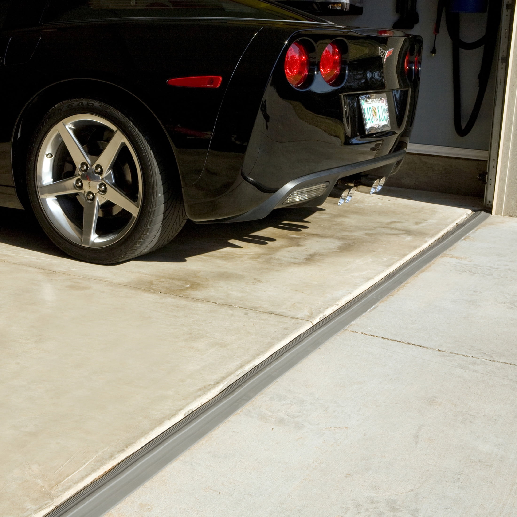 M-D Building Products 50100 10 ft. Gray Vinyl Garage Door Threshold Kit
