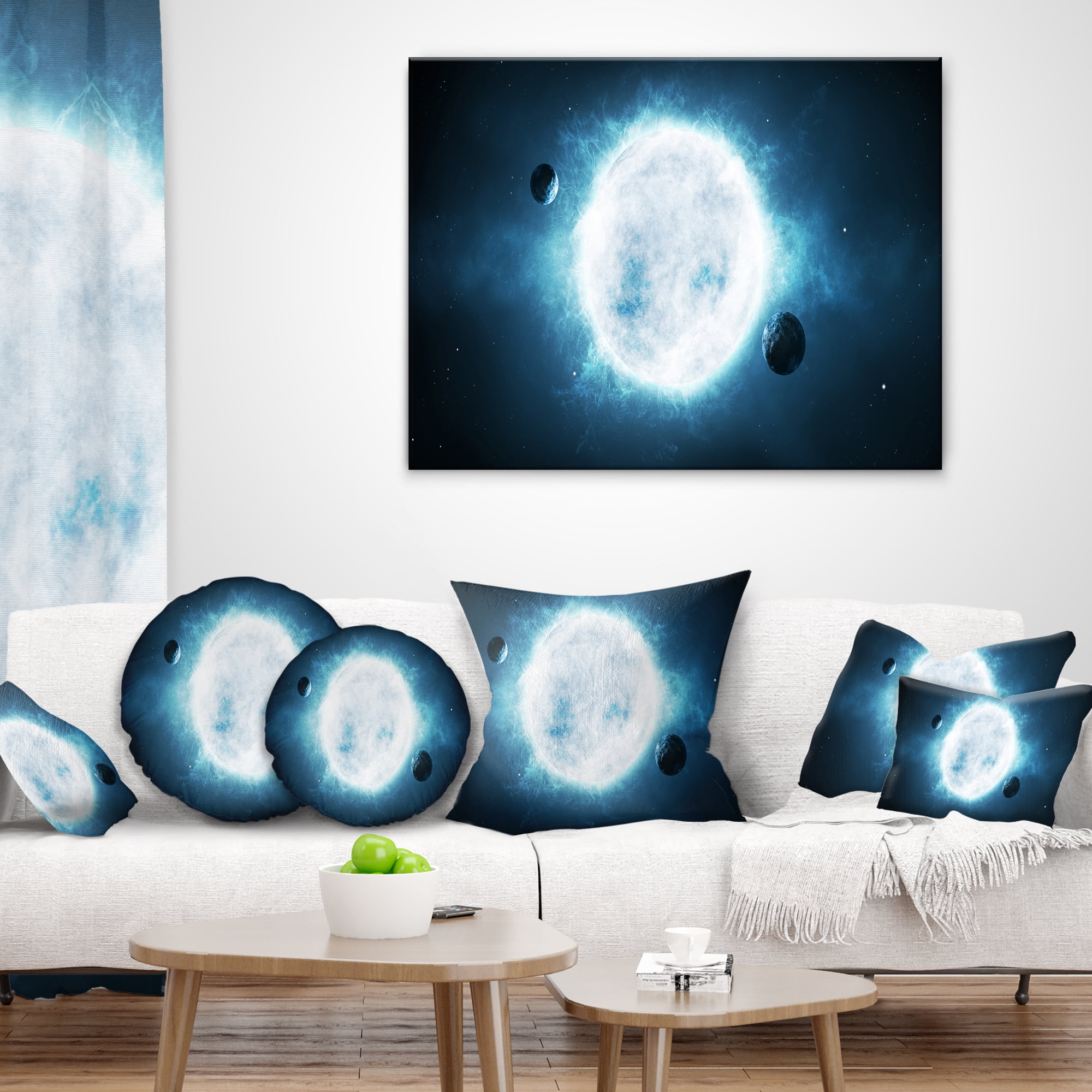 Designart Large Star - Spacescape Throw Pillow - 18x18