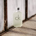 thumbnail image 2 of Spray corporal Calvin Klein CK One Spray corporal Caballero 5.4 oz, 2 of 2