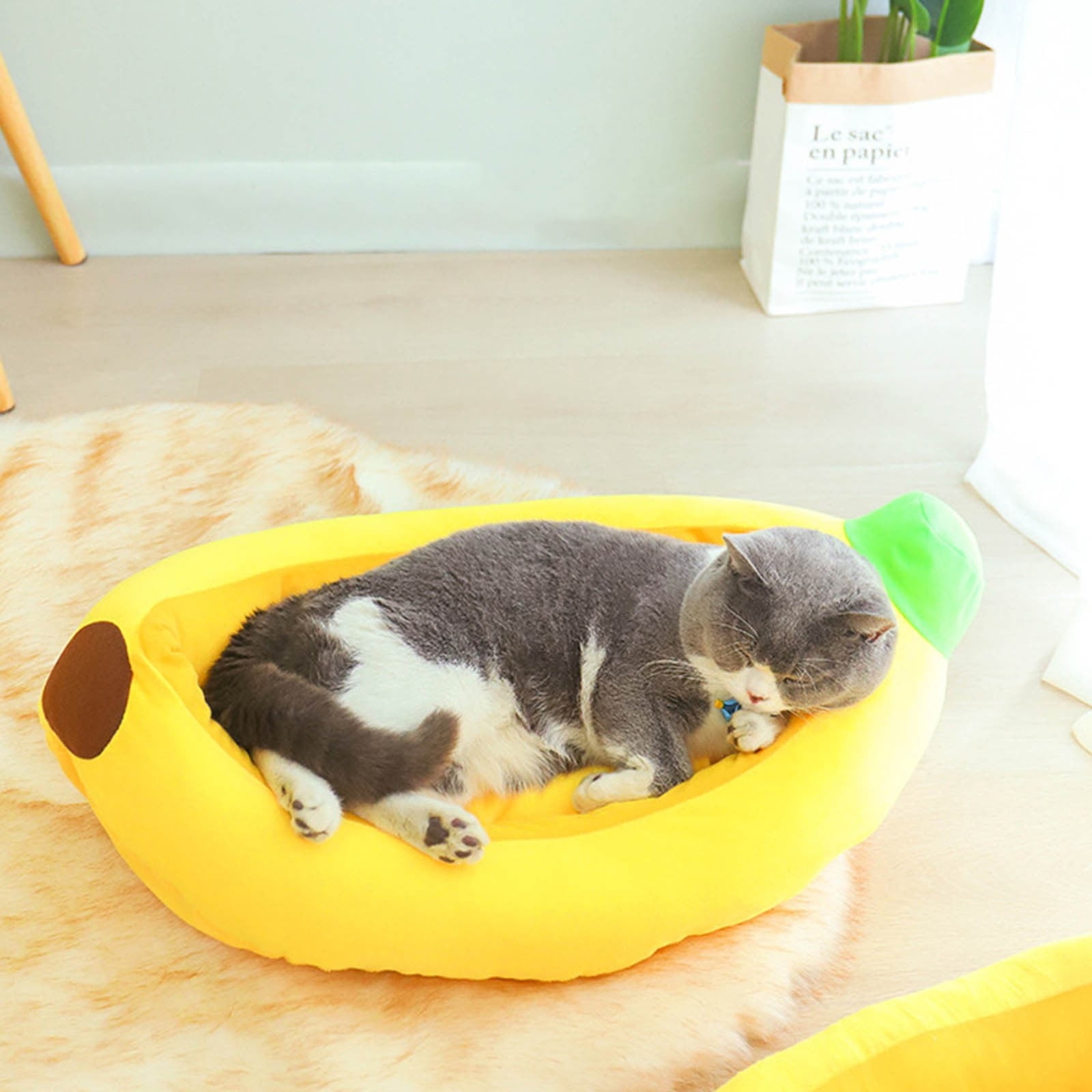 Banana Pet Bed, Washable Warming Plush Cat Bed Indoor Small Cat Dog House Calming Cat Mat Cozy Puppy Sleeping Bed All Season Pet Supplies with Removable Cushion
