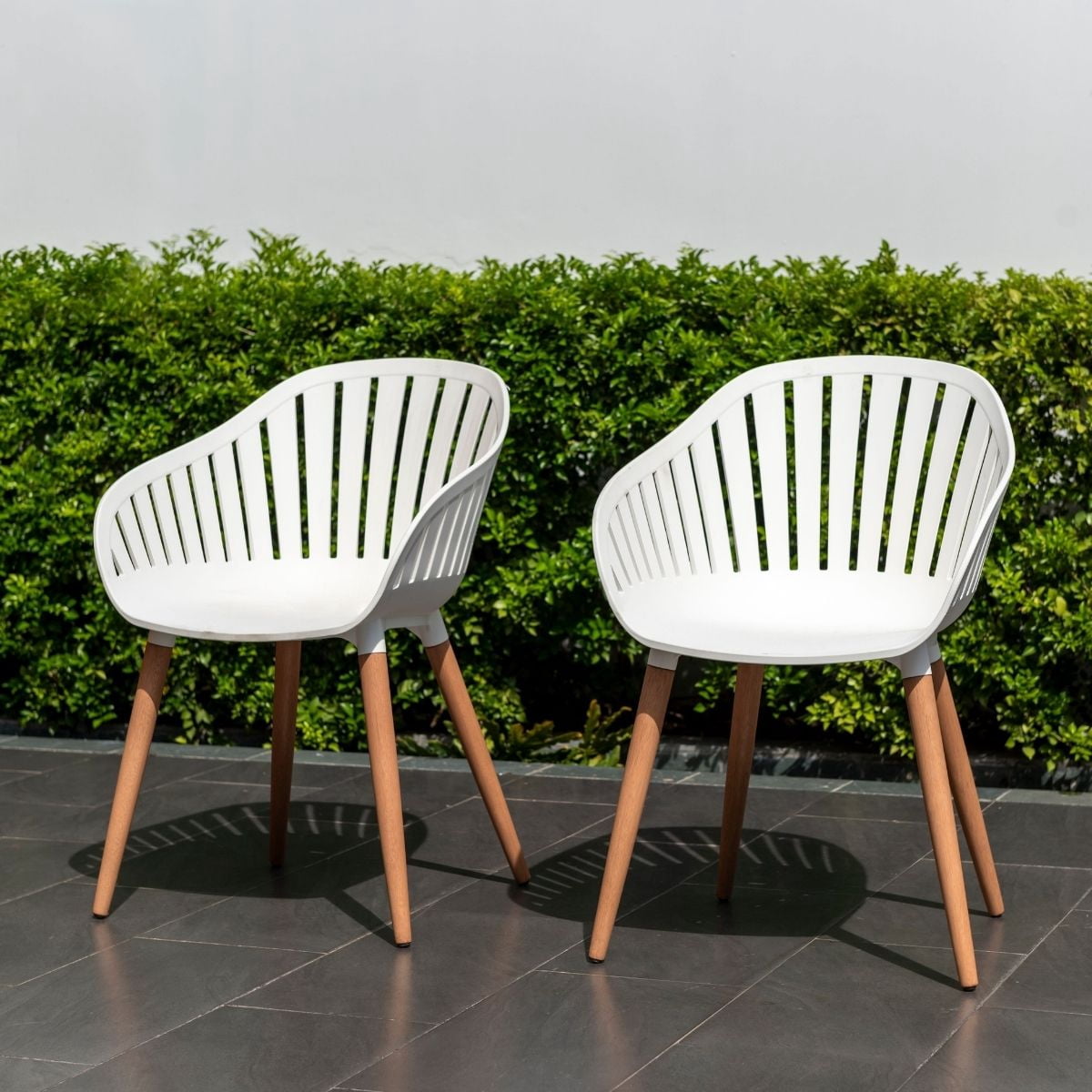 Amazonia Hinesburg 3 Pieces Eucalyptus Wood Round Outdoor Dining Set, Ideal for Patio