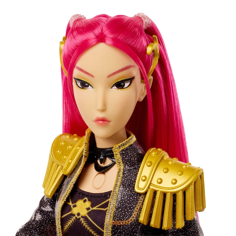 KPop Demon Hunters HUNTR/X Mira “Golden” Singing Doll in Removable