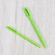 thumbnail image 3 of Agujas de coser plásticas 100pcs Agujas grandes coloridas para tejer Agujas para niños adultos (color mezclado de 9 cm), 3 of 7