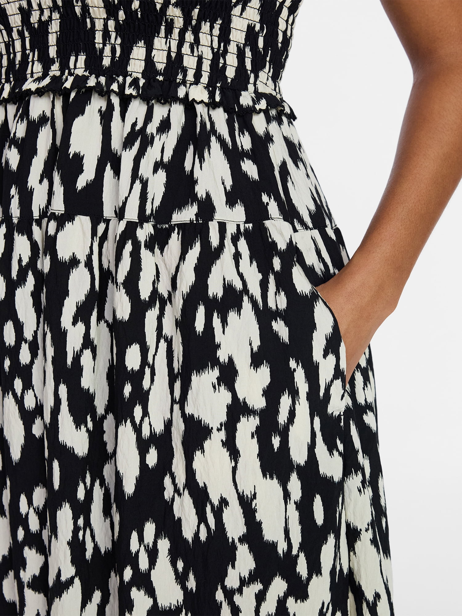 Time and Tru Women's Tiered Skirt Ruffle Smocked Midi Dress, Sizes XS-4X