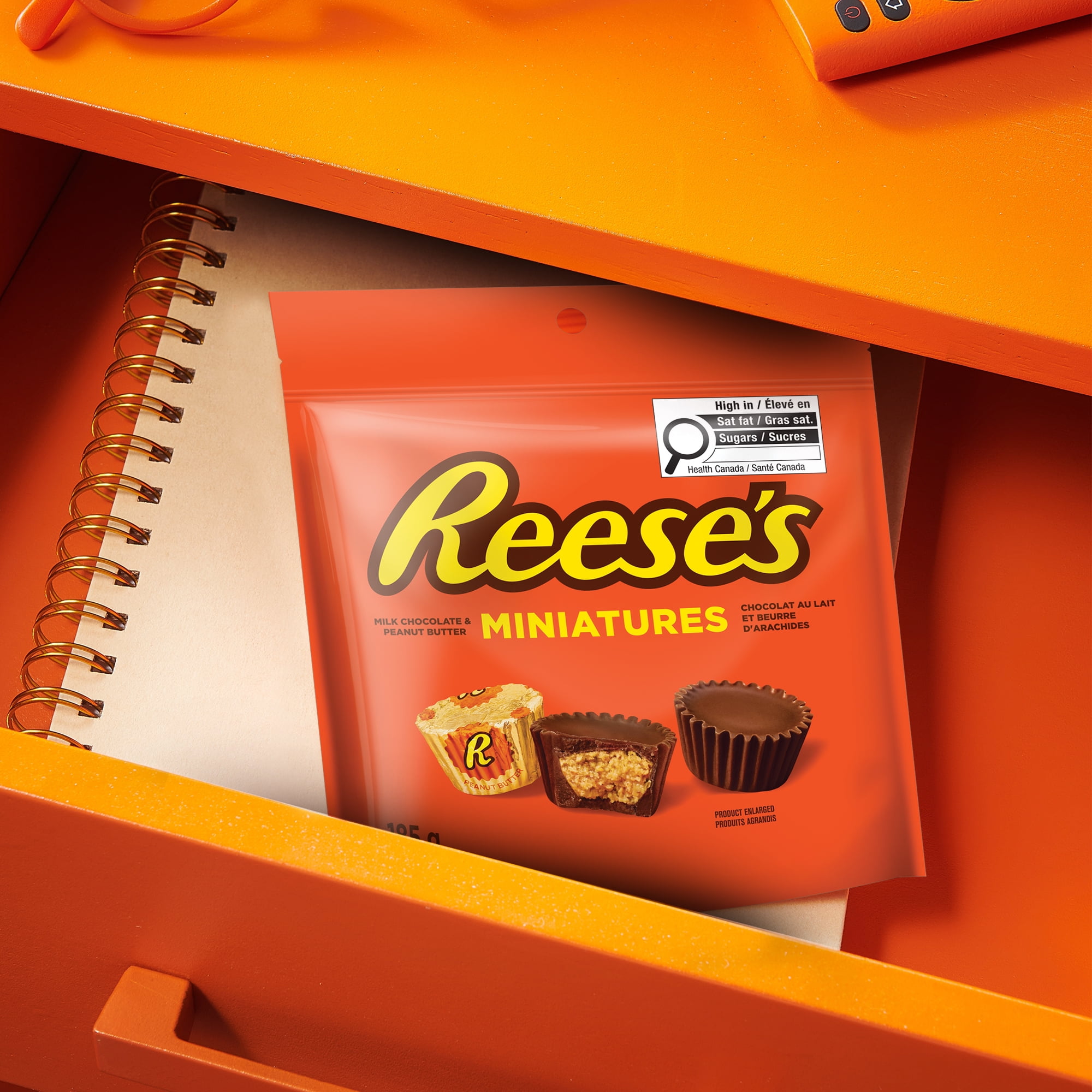 REESE'S Miniatures PEANUT BUTTER CUPS Candy, Great for sharing, 185g