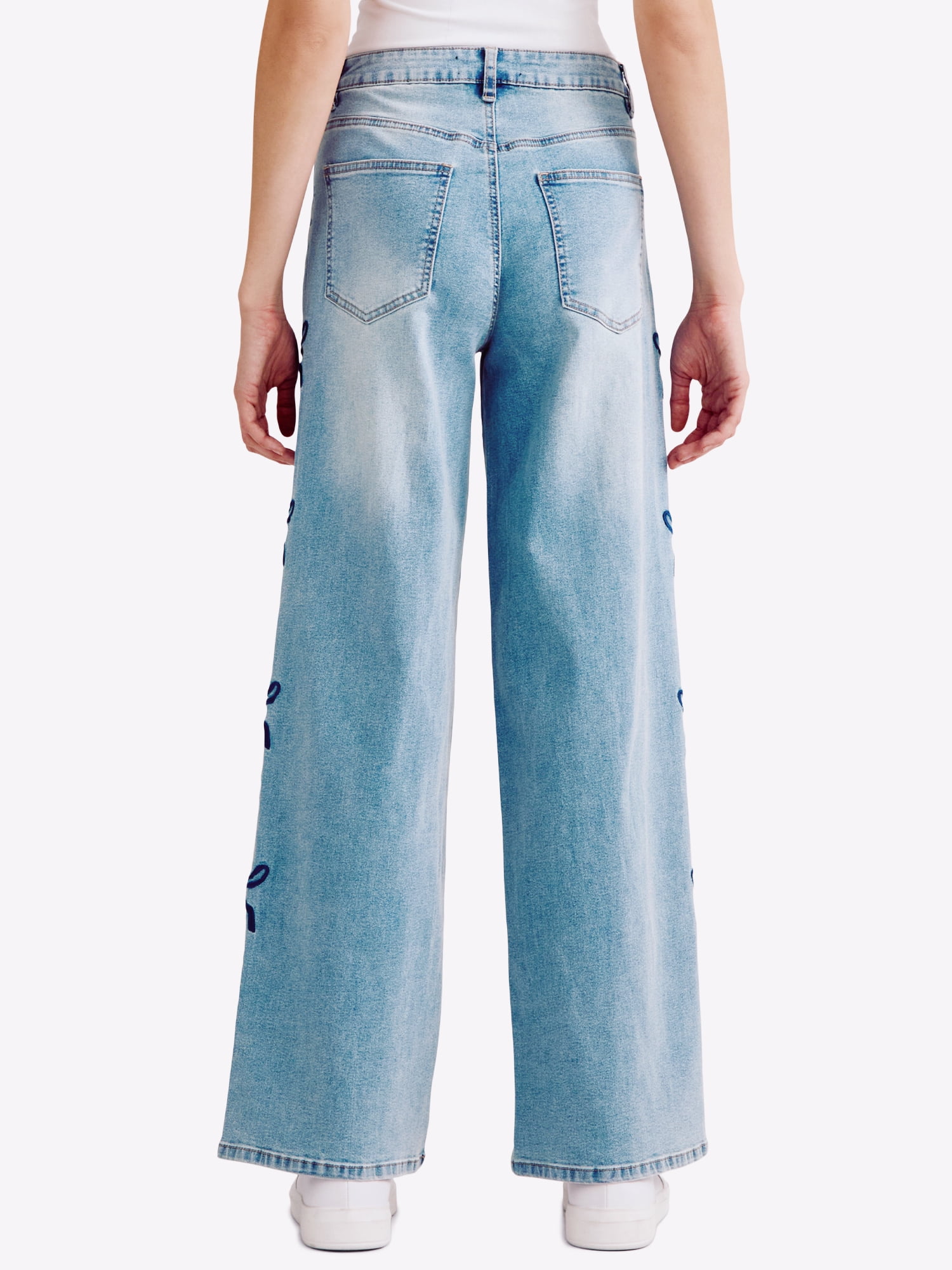 Madden NYC Women's Ultra 90s Fit Jeans with Embroidery, 32" inseam, Sizes 00-18