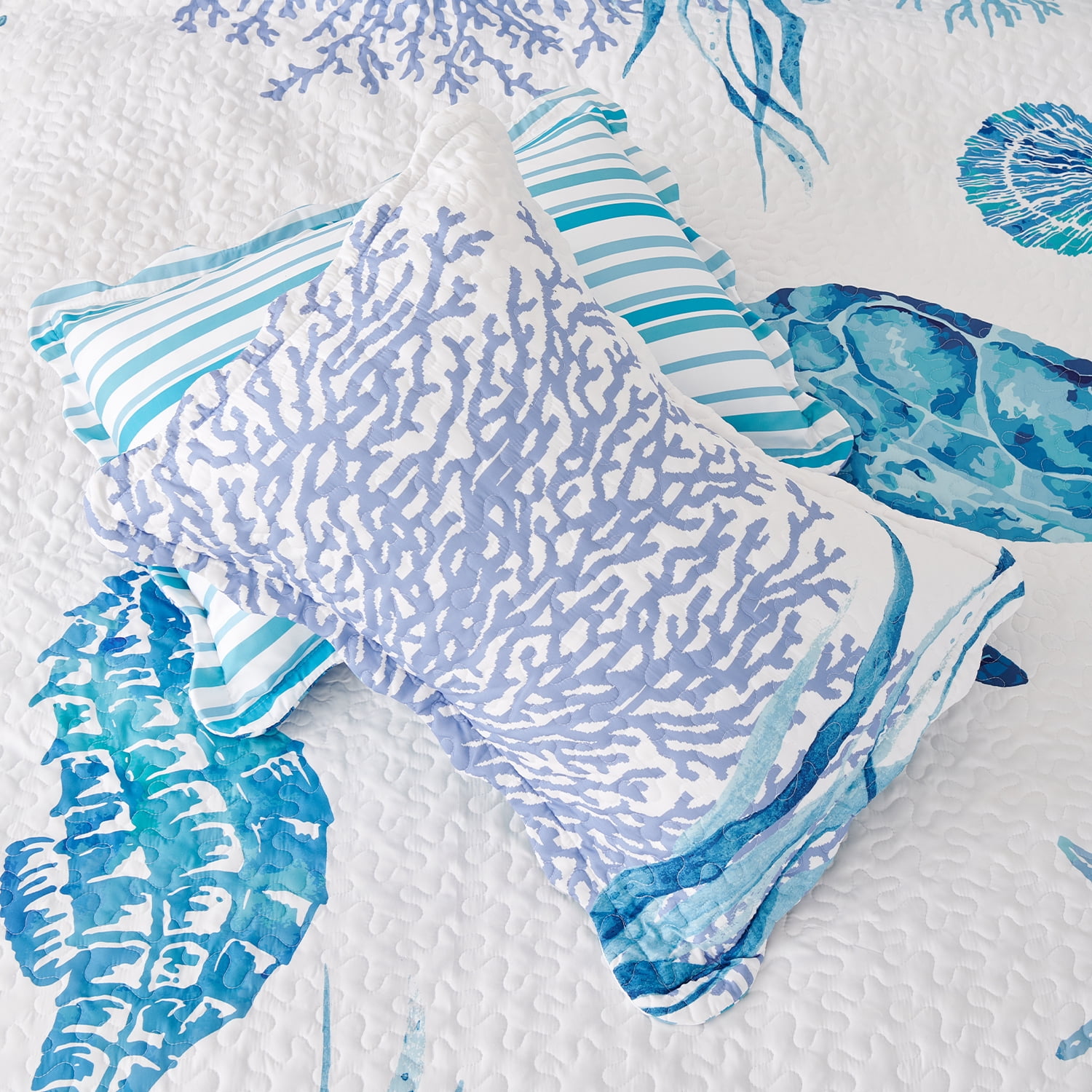 Evenhug Quilts 3-Piece King Bedding Set Coastal Animal Print Light Blue Coastal Quilt Set With Shams