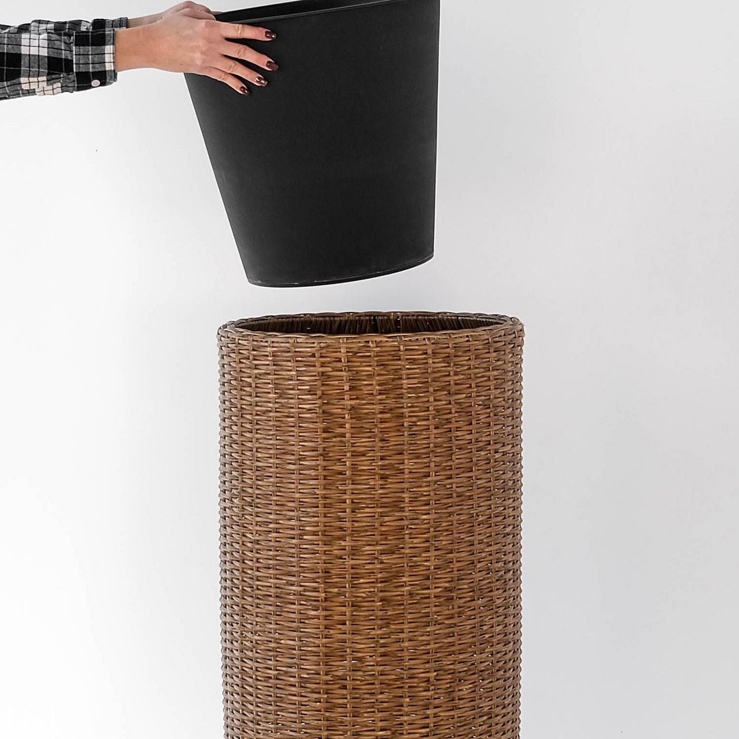 Rolland XL Rattan Planter Light Brown, 35.4"