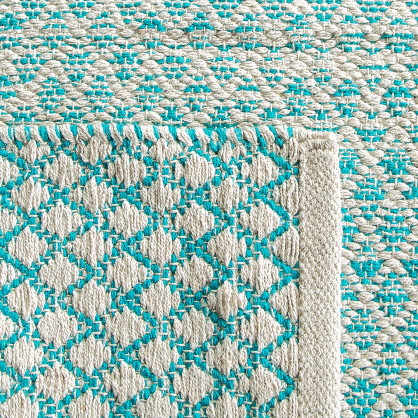 SAFAVIEH Montauk Vaughn Geometric Cotton Runner Rug, Turquoise/Ivory, 2'3" x 7'
