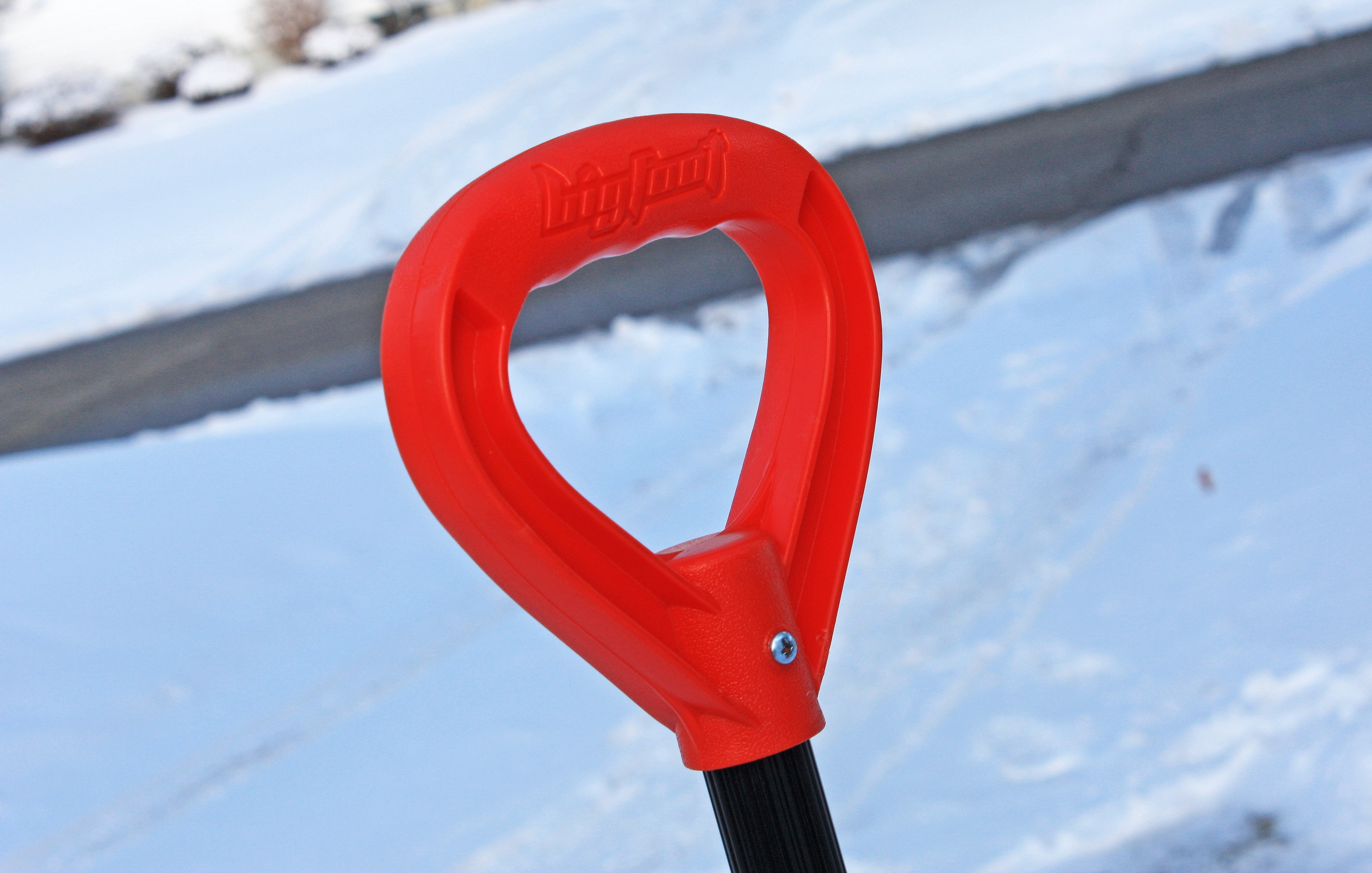 Bigfoot 18" Plastic Poly Snow Shovel with Metal Handle