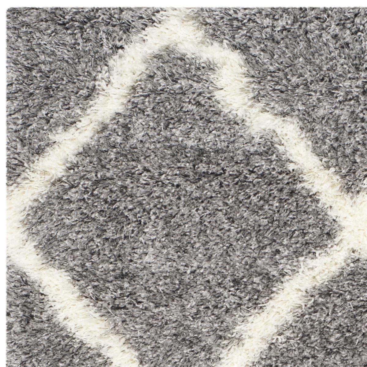 Safavieh Montreal Cebrail Geometric Shag Area Rug