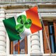 thumbnail image 1 of Decoraciones para el Día de San Patricio, bandera de jardín para el Día de San Patricio, decoración para el ambiente festivo del patio, bandera colgante con fondo de tréboles verdes, bandera colgante, 1 of 8