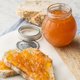 thumbnail image 2 of Tarro de cristal para fruta naranja Kilner de 0,4 litros con tapa metálica, 2 of 7