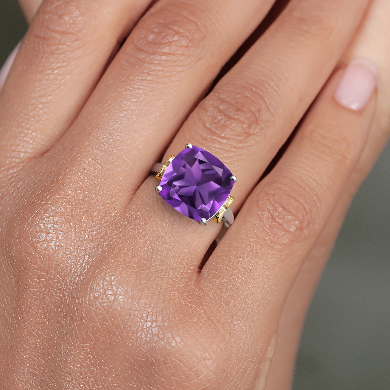Gem Stone King 925 Silver and 10K Yellow Gold Purple Amethyst Solitaire Engagement Ring for Women | 6.40 Cttw | Cushion 12MM | Gemstone February Birthstone | Size 8