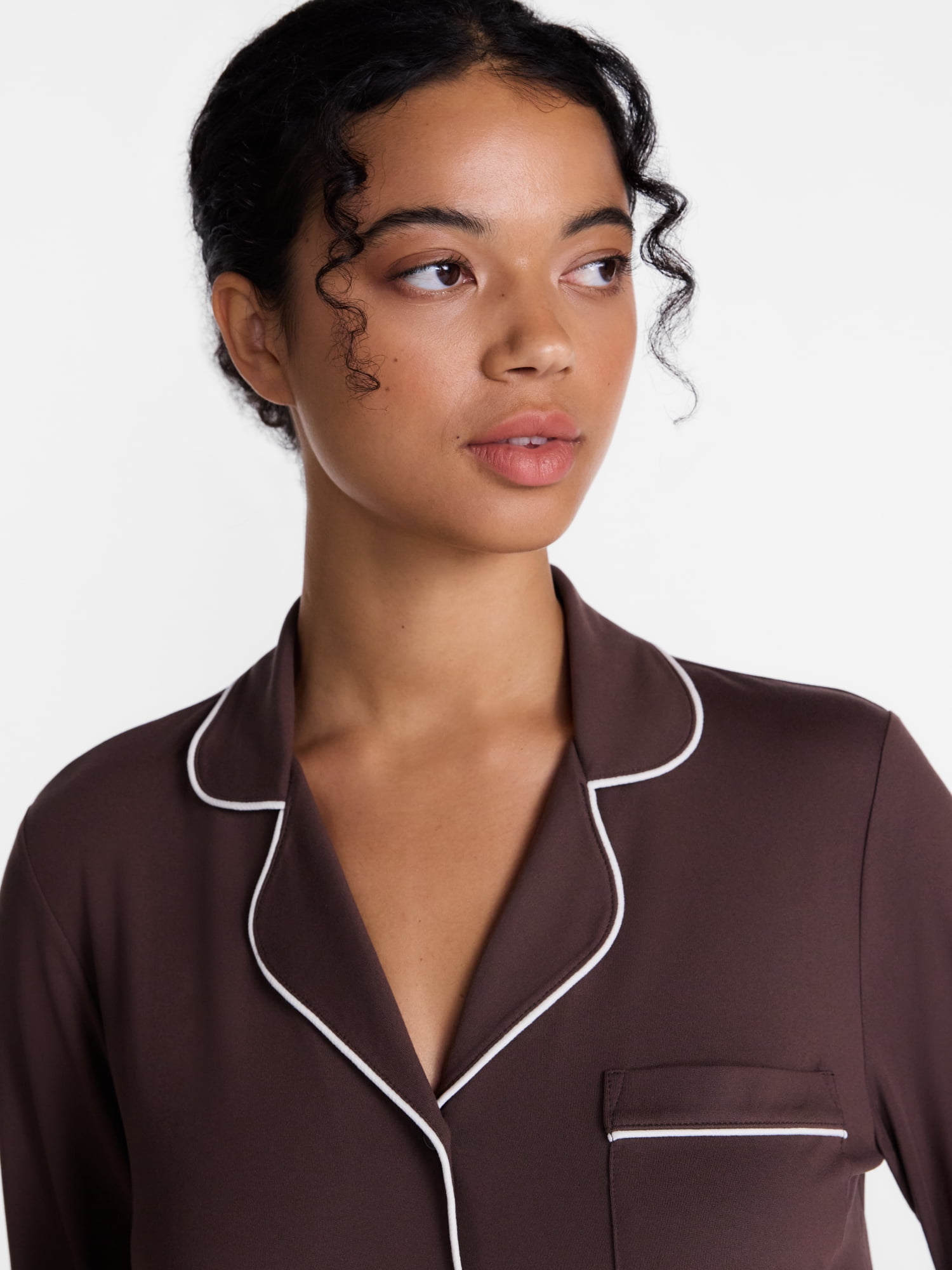 Joyspun Women's Dreamy Soft Collection Notch Collar Sleepshirt with Long Sleeves, Sizes XS-3X