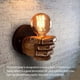 thumbnail image 4 of Bewildely 1 pieza creativa Retro E27 LED resina puño lámpara de pared estilo Industrial soporte de luz hogar restaurante decoración Iluminación y accesorios Rechte Hand 220v Bewildely HA006891-04B, 4 of 6