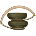 thumbnail image 4 of Casque d'Écoute Circum-Auriculaire Sans Fil à Réduction de Bruit Restored Beats Studio3 - Puce W1, Bluetooth Classe 1, 22 Heures d'Écoute, Microphone Intégré - (Vert Forêt), 4 of 5