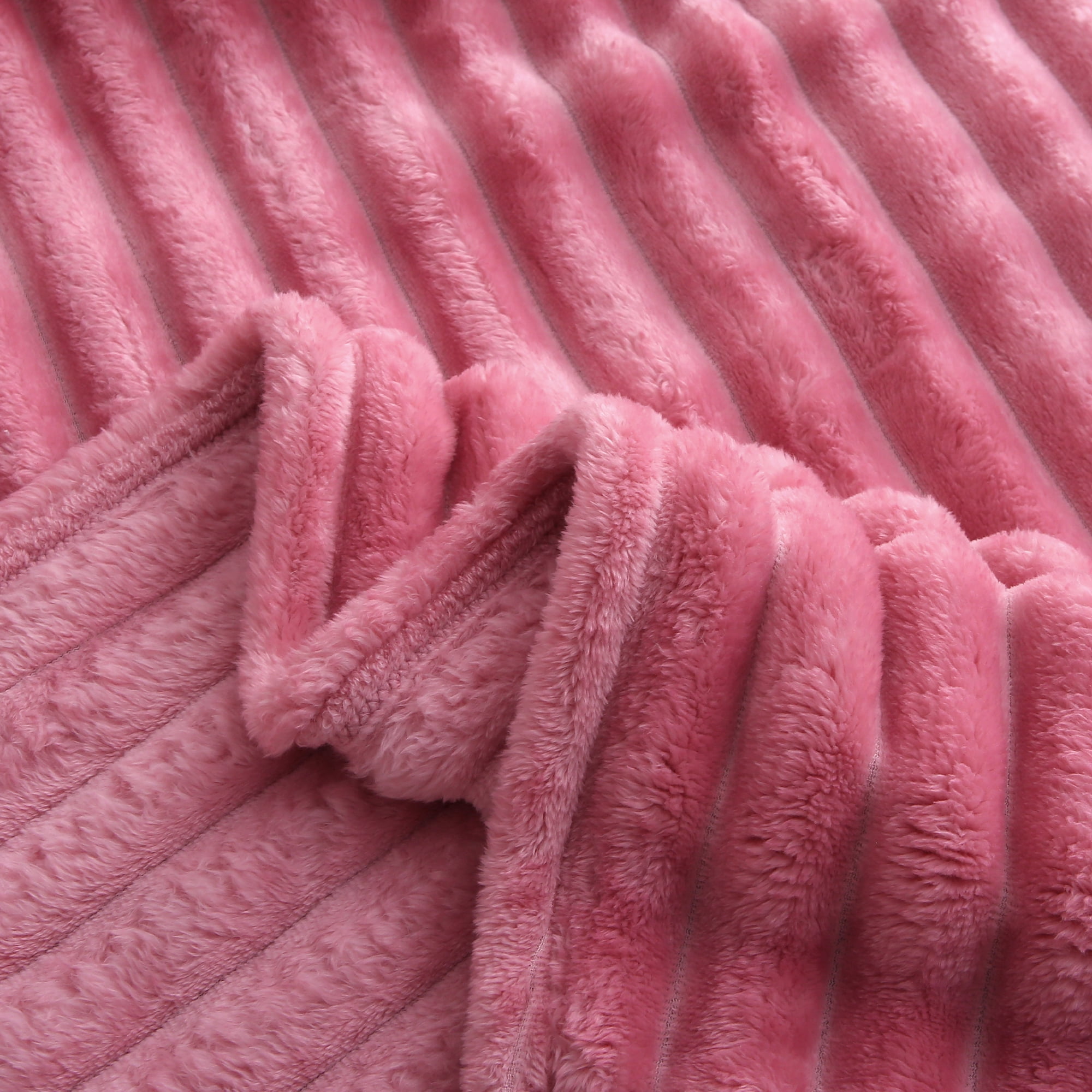 Twin Size Fleece Blanket for Couch Bed - Super Soft Cozy Bed Blanket for Women,3D Striped Lightweight Blanket, All Seasons Flannel Blanket for Bed, 60x80 Inches, Pink