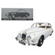 thumbnail image 1 of Modelo de coche fundido Paragon 1967 Daimler V8-250 inglés blanco 1/18 volante a la izquierda, 1 of 1