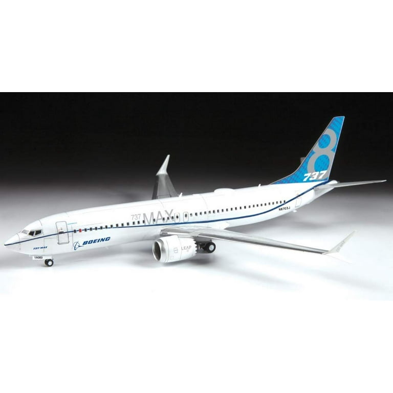 Zvezda ZV7026 - Civil Airliner Boeing 737 MAX - Plastic