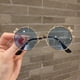 thumbnail image 4 of Bonitas gafas de sol con lazo para niños, gafas de sol de tendencia de moda, gafas de sol salvajes, gafas de metal para niños, 4 of 6