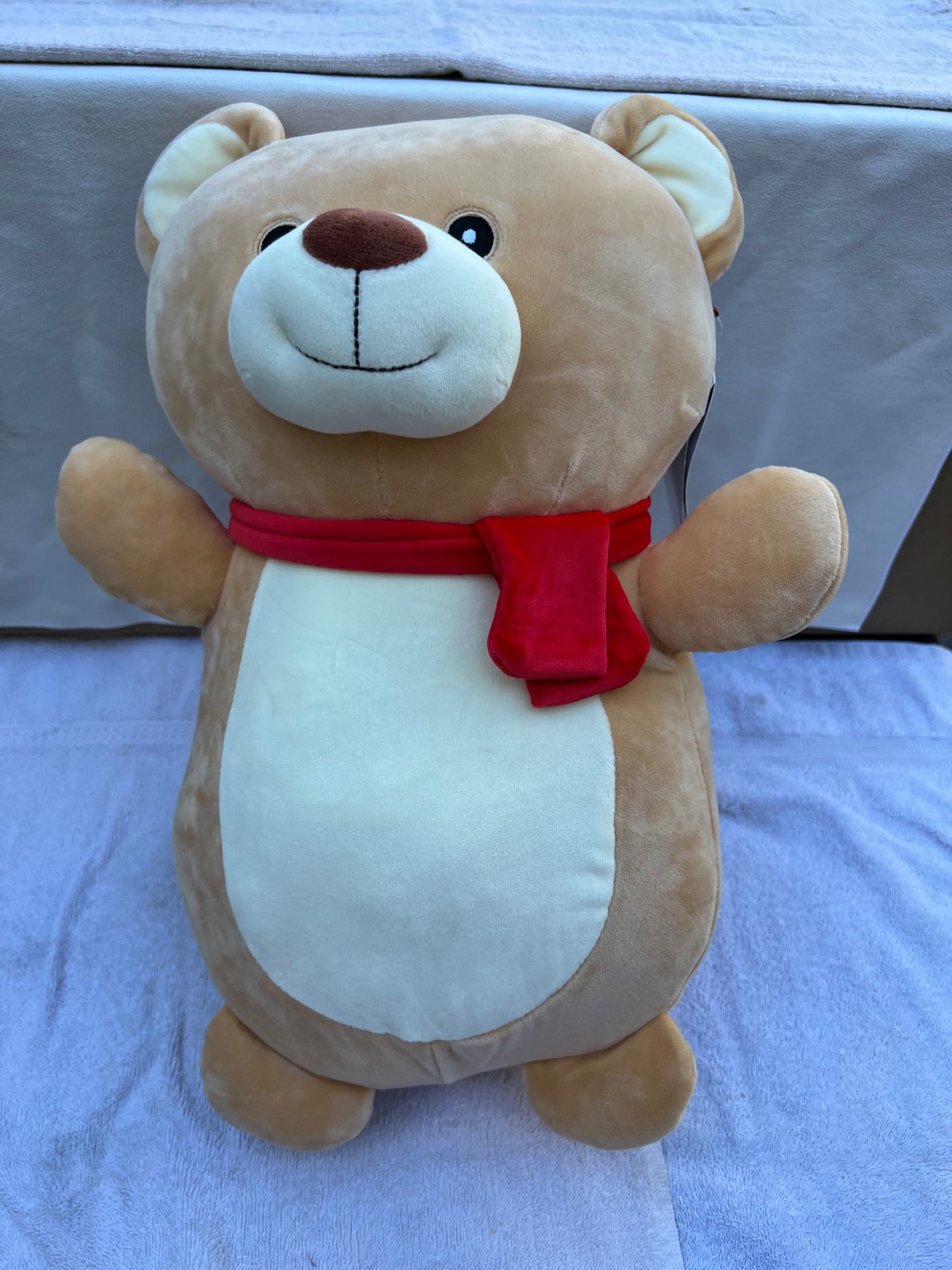 Squishmallow Hug Mees Bristle Animal 16 