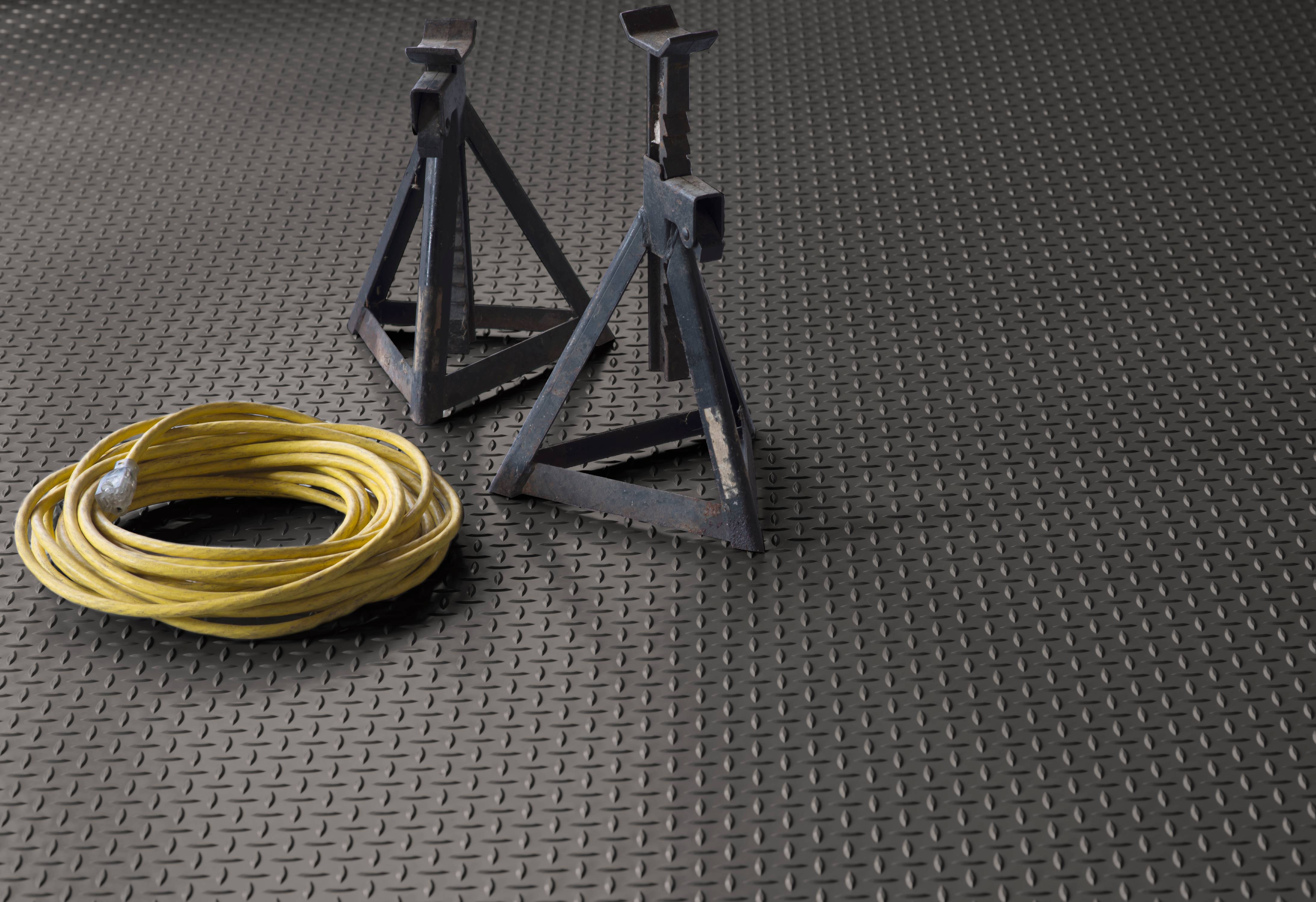 GFloor 75 Mil Diamond Tread 5' x 10' Slate Grey Parking Pad Garage Flooring Cover/Protector