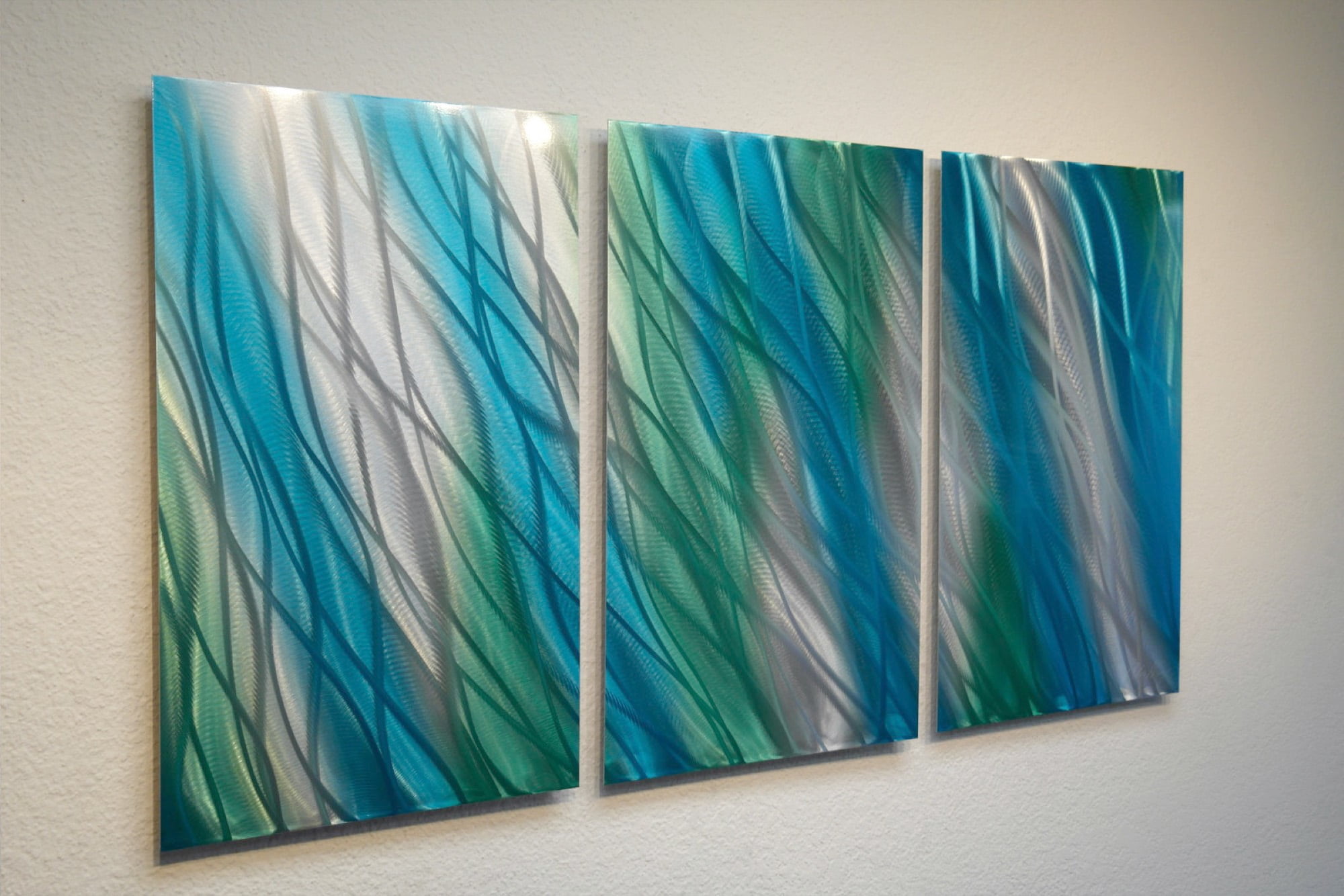 Miles Shay Teal Aluminum Wall Art v9306.1blu.de