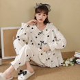 thumbnail image 2 of Conjuntos de pijamas de manga larga para mujer, ropa de dormir de satén para otoño, conjunto de Pijama para niña joven, ropa de casa para mujer, 2 of 4