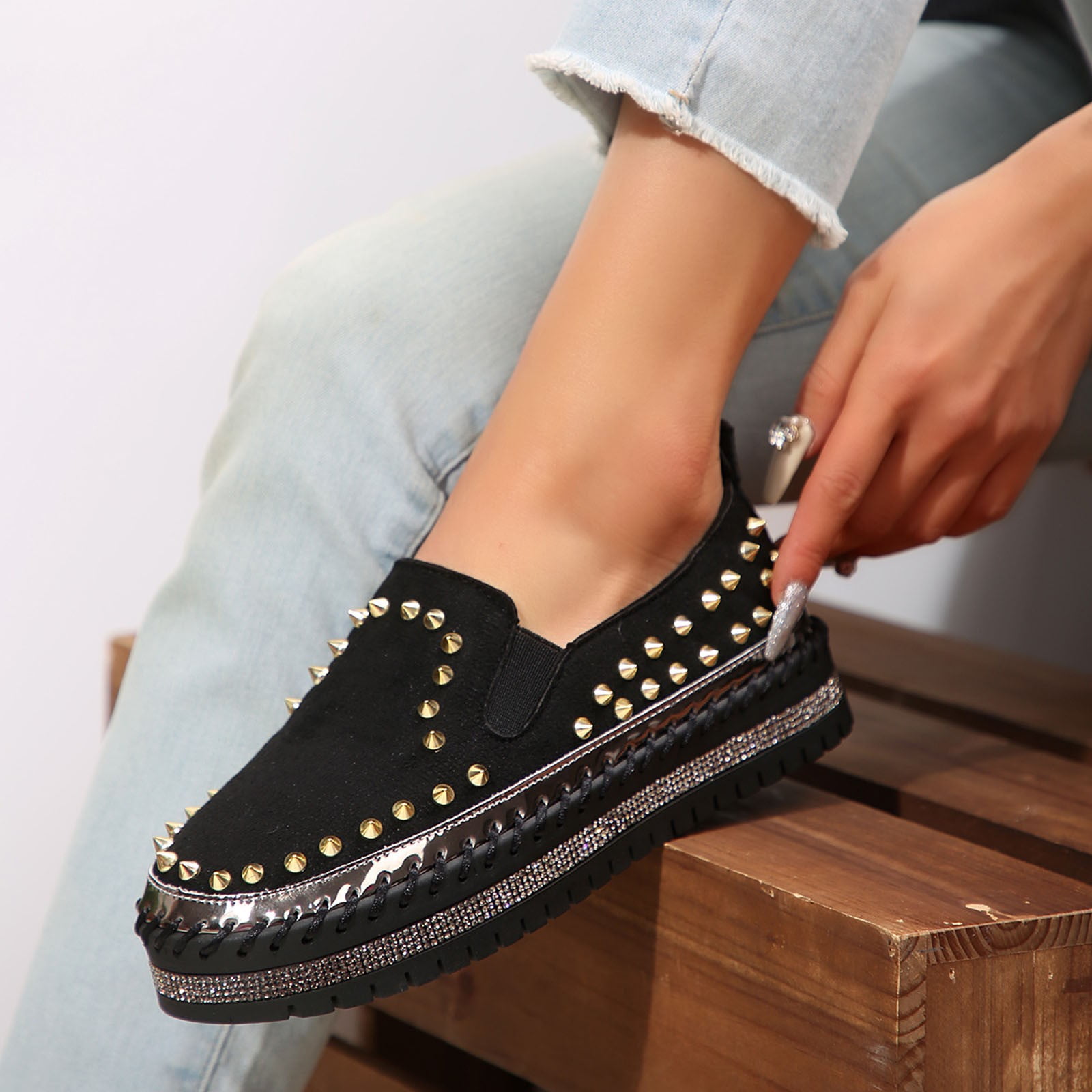 Chenyee Loafers for Women Casual Slip On Sneakers Vintage Comfortable Non Slip Work Shoes