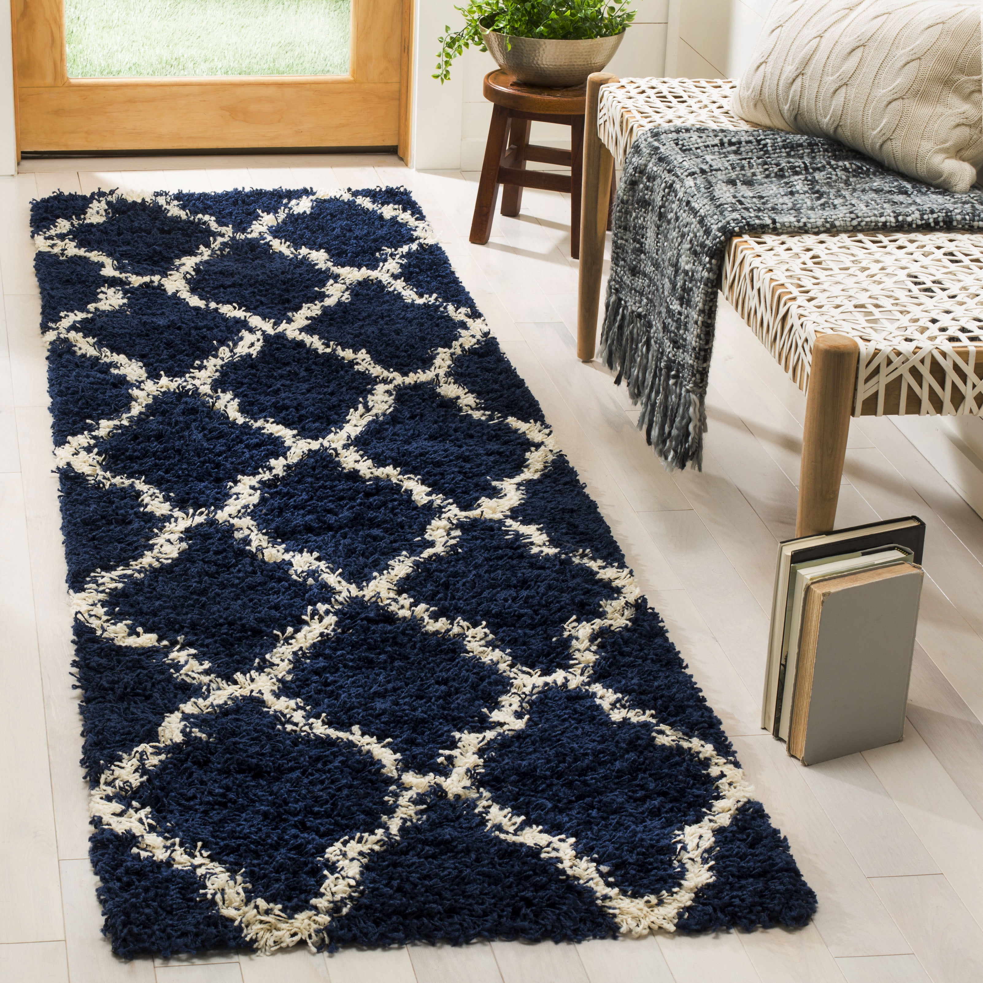 SAFAVIEH Dallas Logan Geometric Shag Runner Rug, Navy/Ivory, 2'3" x 22'