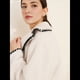 thumbnail image 4 of Abrigo Holgado y Grueso de Lana de Cordero con Solapa y Larga para Mujer, Estilo Moderno, para Otoño e Invierno. Albaricoque L, 4 of 8