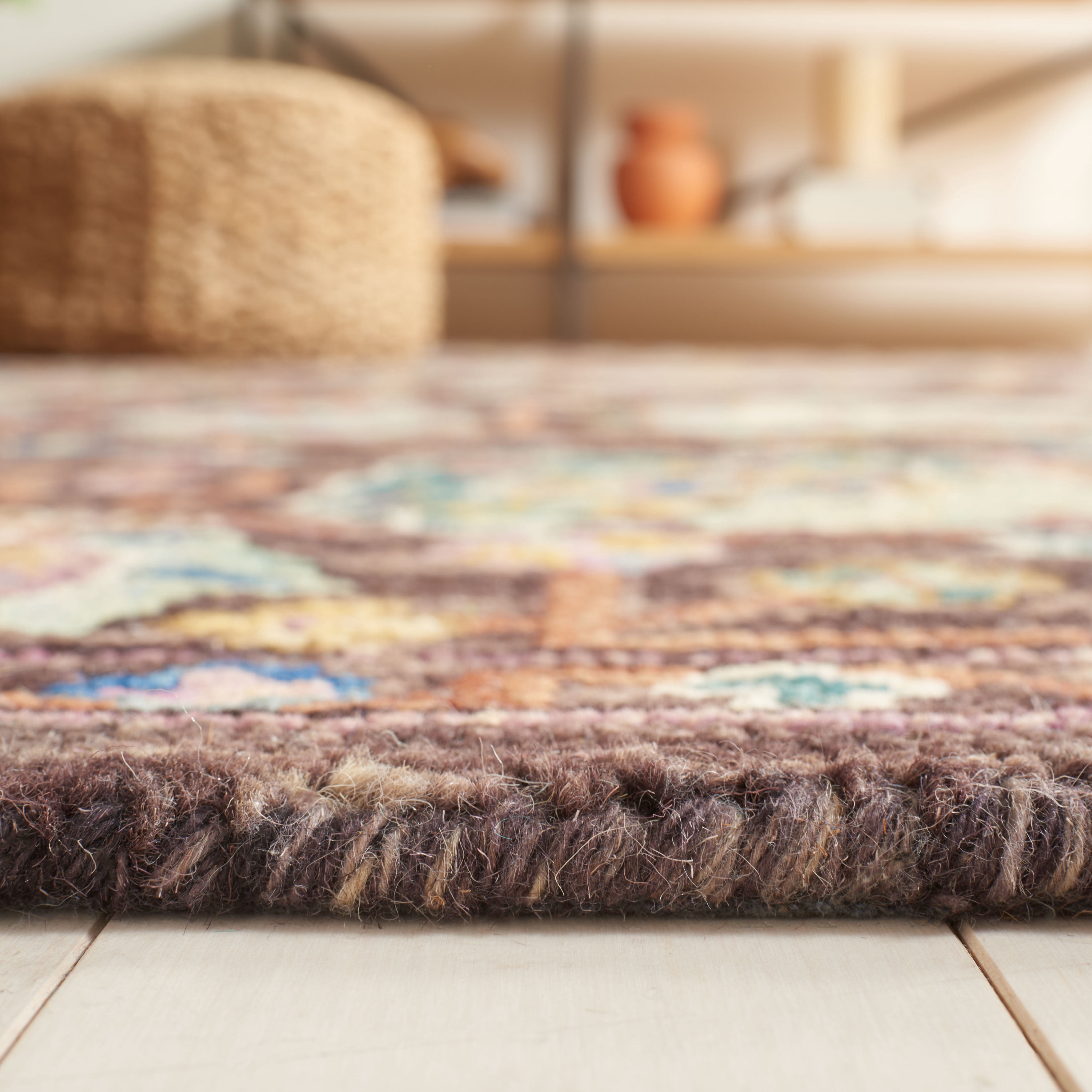 SAFAVIEH Blossom Atanas Floral Area Rug, Charcoal/Lavender, 5' x 8'