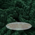 thumbnail image 4 of Manta Puncuntex de forro polar verde supersuave de 130 x 150 cm, 4 of 7
