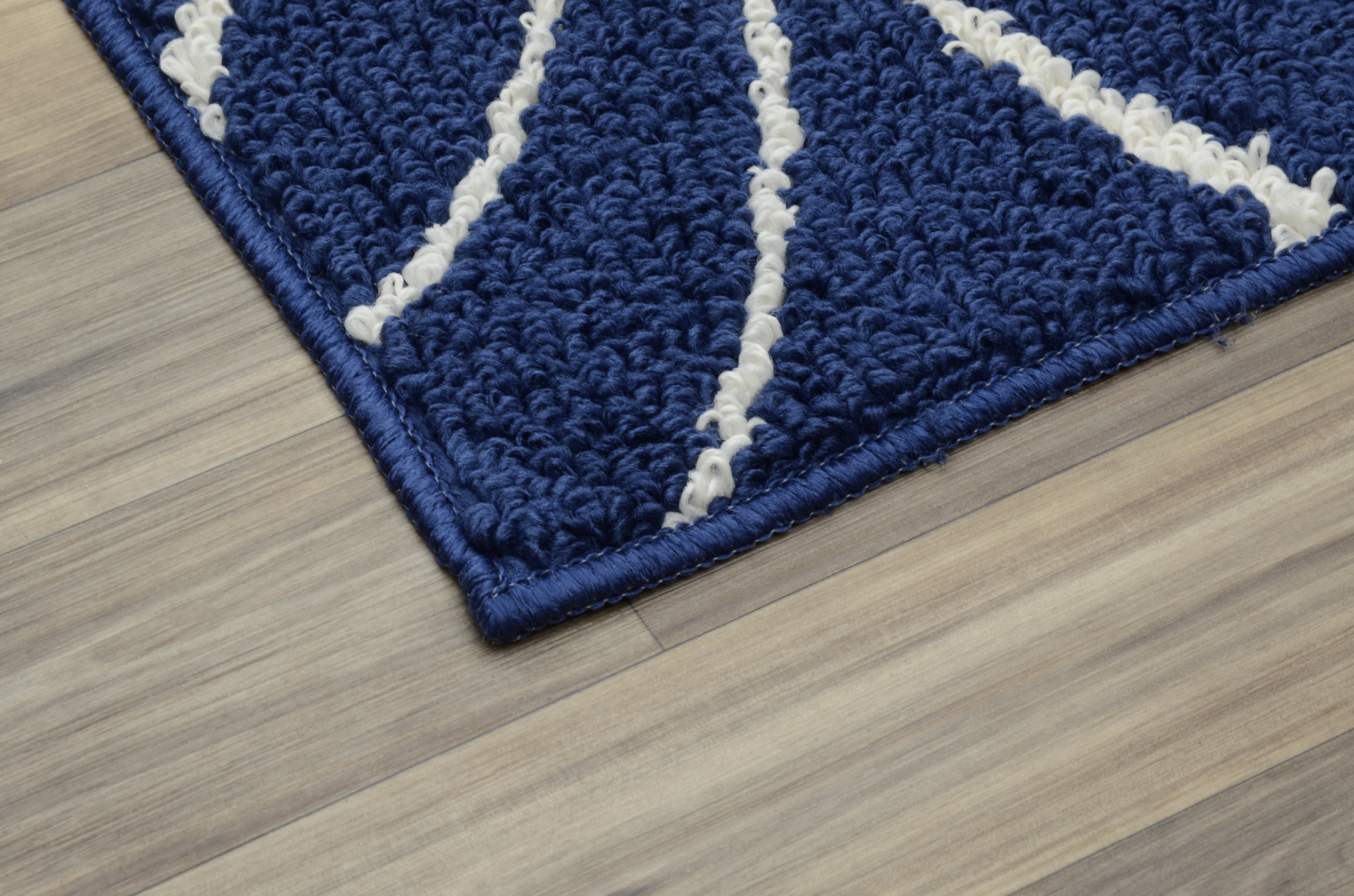 Garland Rug Grand Floral Indigo/Ivory Indoor Area Rug, 8' x 10'