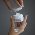 thumbnail image 4 of ATTITUDE Protector solar facial mineral en barra para niños SPF 30 EWG , sin plástico, protección UVA/UVB de amplio espectro con óxido de zinc, dermatológicamente probado, vegano, sin perfume, 0,7 on, 4 of 5