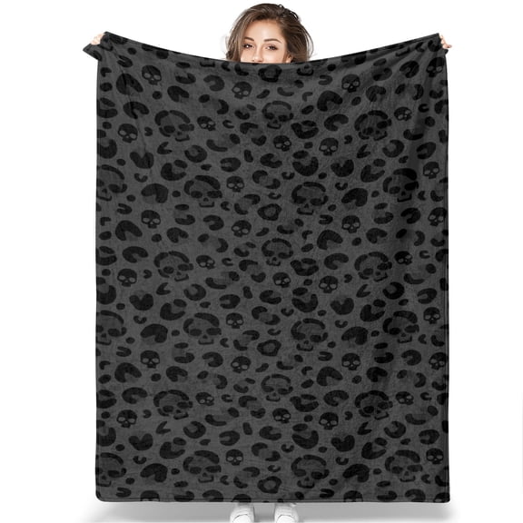 livetty Black Leopard Animal Print Flannel Throw Blanket, Soft Cozy Decorative Blanket for Couch, Bed, Travel, 50 x 60 in