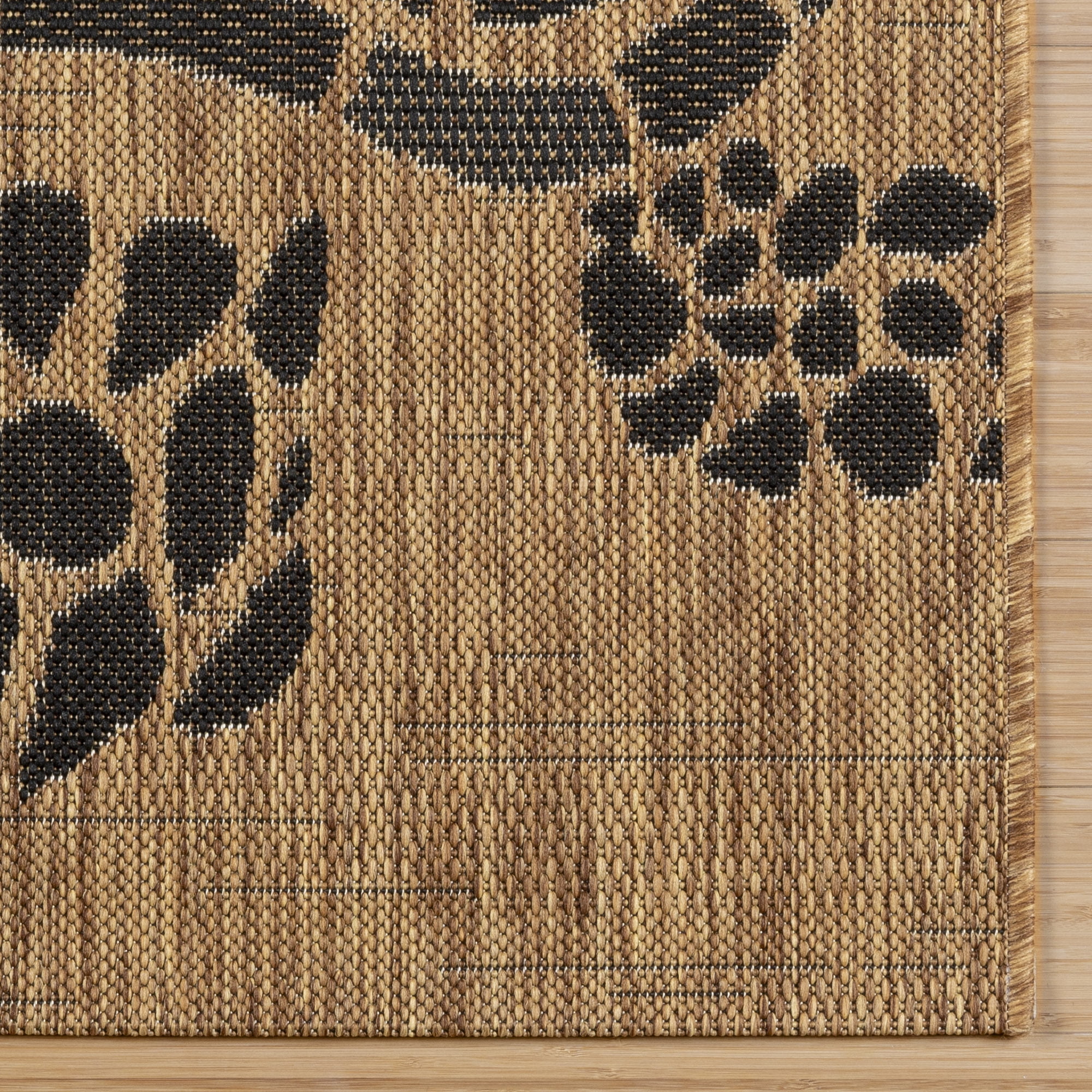 Gertmenian Paseo Tortue Sea Turtle Coastal Chestnut/Black Indoor/Outdoor Area Rug, 6x9
