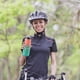 thumbnail image 5 of Botella de bebida de bicicleta de 750 ml, botella de agua exprimible con diseño de boca ancha para deportes de gimnasio, 5 of 7
