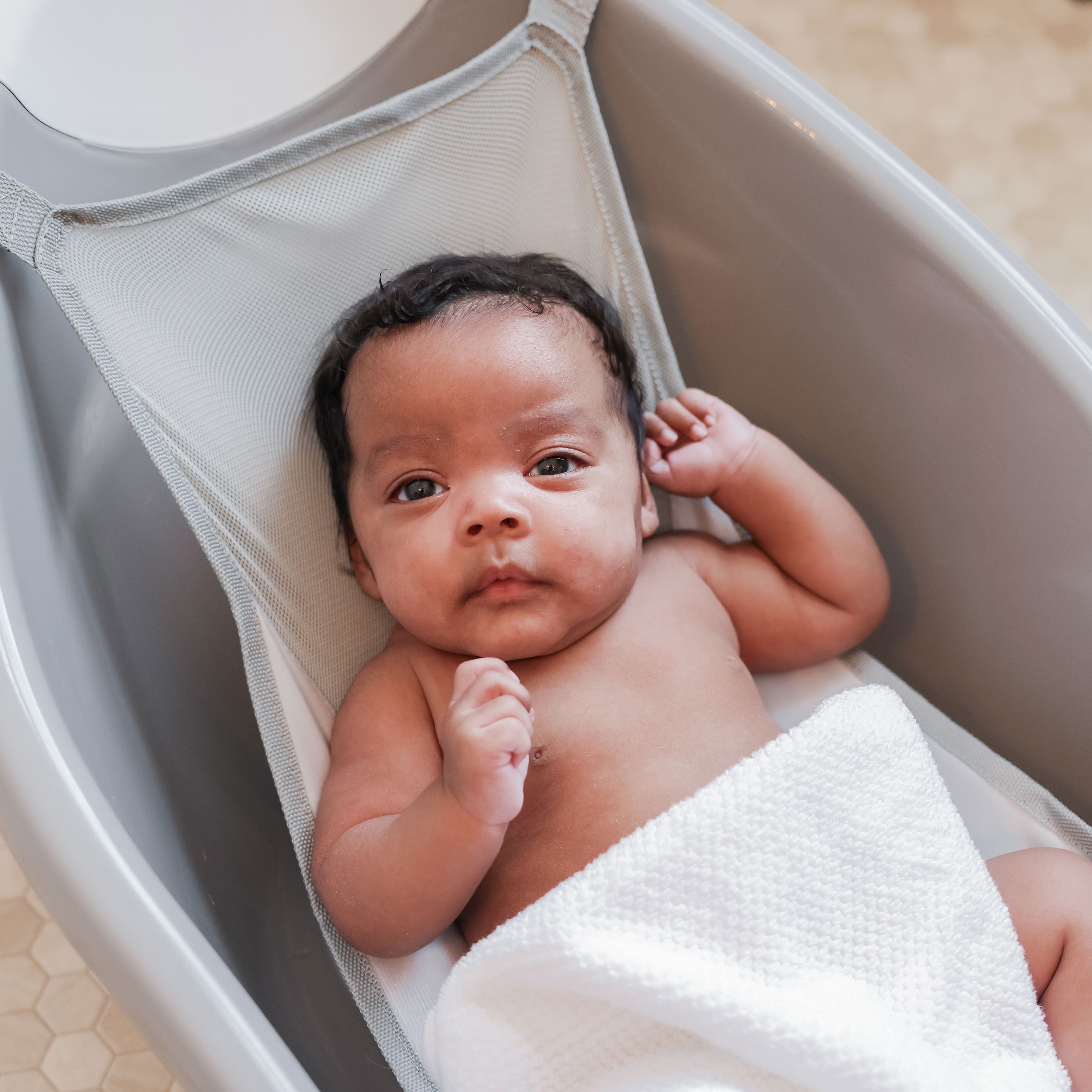 Regalo Baby Basics Grow with Me Infant Bath Tub, Grey, Unisex, Plastic