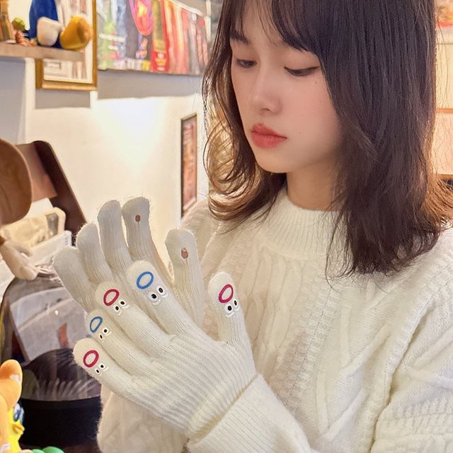 Guantes de punto con forma de piscina que cae