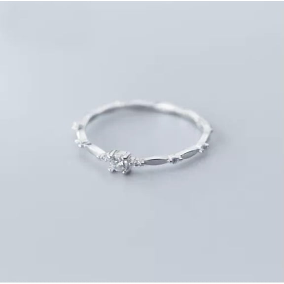 QQTDFG 925 Sterling Silver CZ Thin Band Knuckle Pinkie Ring A3447-5.5