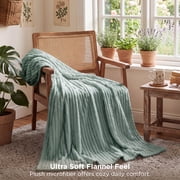 U Bedsure U by Bedsure Sage Green Fleece Twin/Twin-XL Blanket for Couch — $17.02 (36% off)
