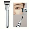 thumbnail image 3 of Lightweight Flat Head Brush for Seamless Foundation & Contouring - Alcohol-Free Precision Palm Tool for All Skin Types, 3 of 5